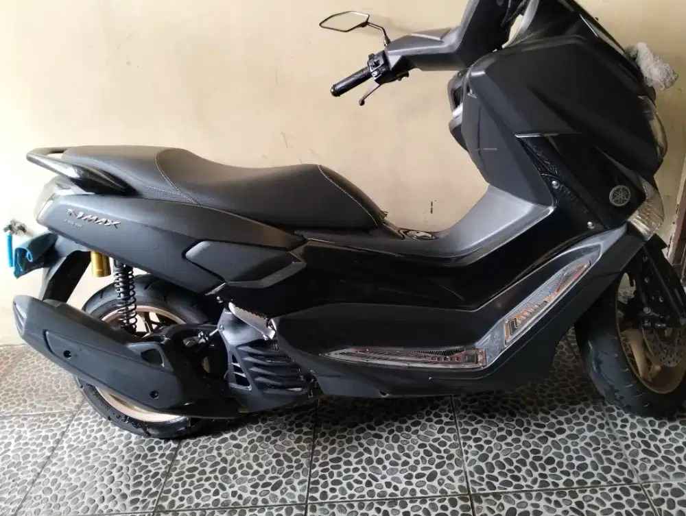 Dijual Nmax Black 2019 Pemilik dari baru