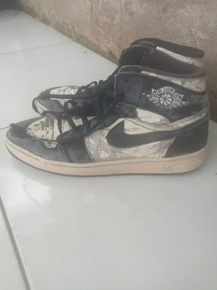 Sepatu Air Jordan 1 High OG