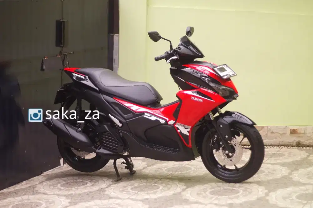 ( Plat B , Baru 4 Bulan ) Yamaha Aerox Alpha 2025 , aerox 2025 alpa
