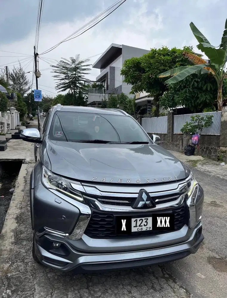 Pajero Dakar Ultimate 2019 tipe tertinggi Istimewa low km