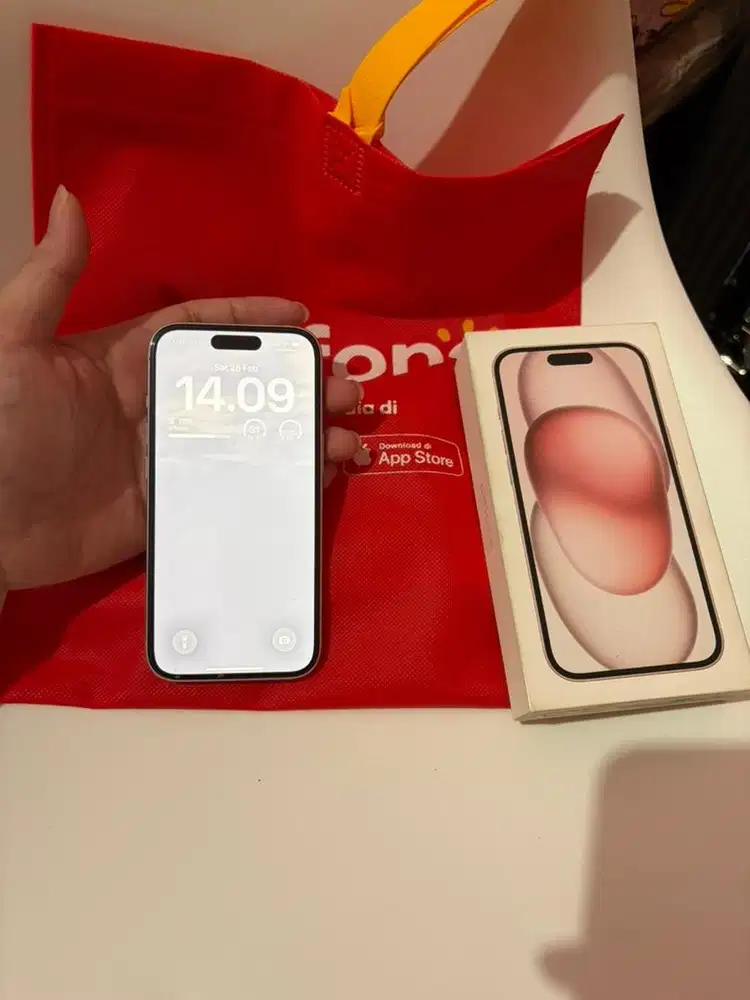 Iphone 15 pink 128gb (ex digimap)