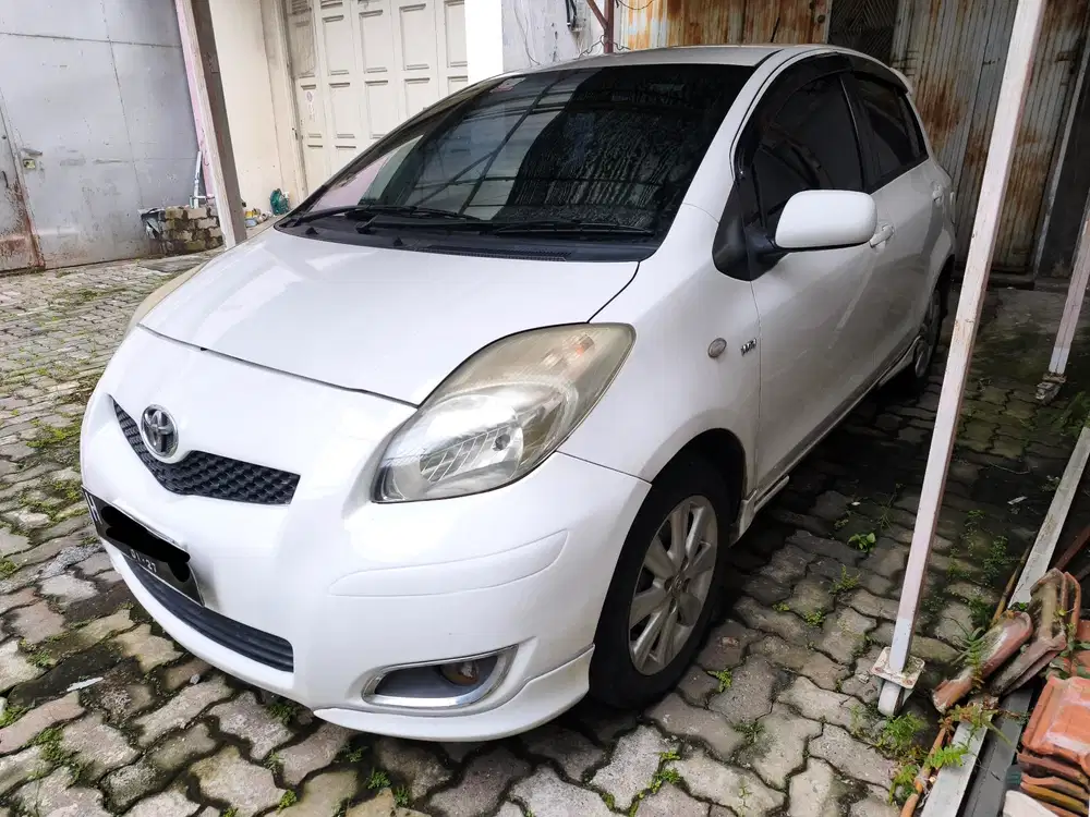 Toyota Yaris 2011 Bensin