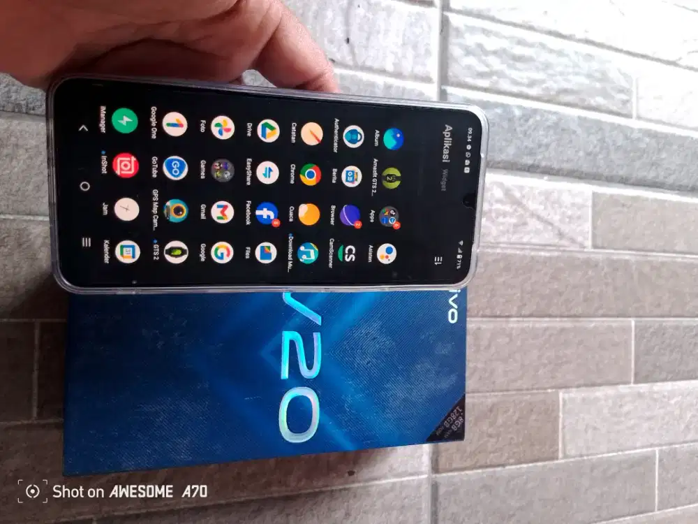 Jual atau TT mnggo Vivo  v20 lengkap 8/128 kamera jos
