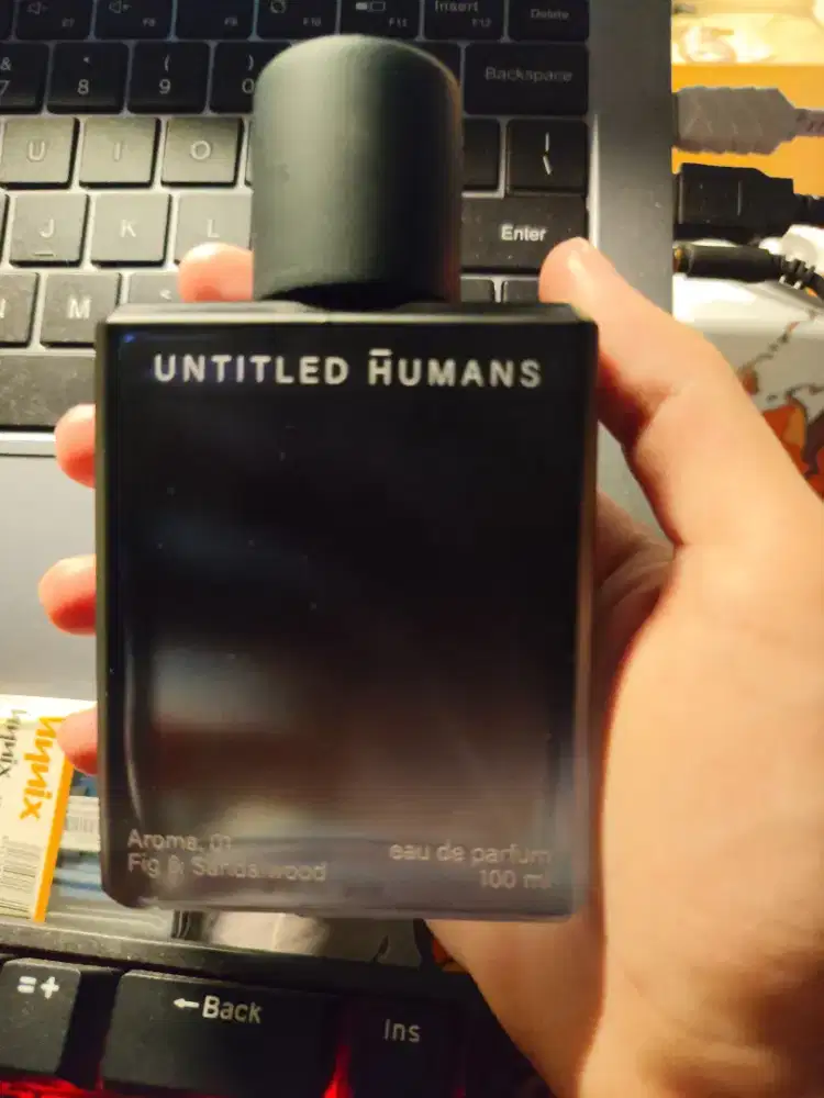 (MURAH & LIKE NEW) HMNS Untitled 01 ORI