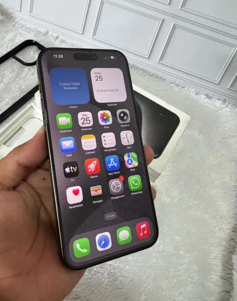 iPhone 15 Pro Max 256GB Black Titanium (Resmi iBox) Original Apple