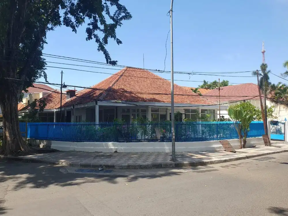 Spec Rumah Pojok Tengah Kota Grand City