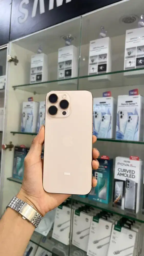 Iphone 16 Pro max 256 GB Ibox, Garansi Aktif - April 2026