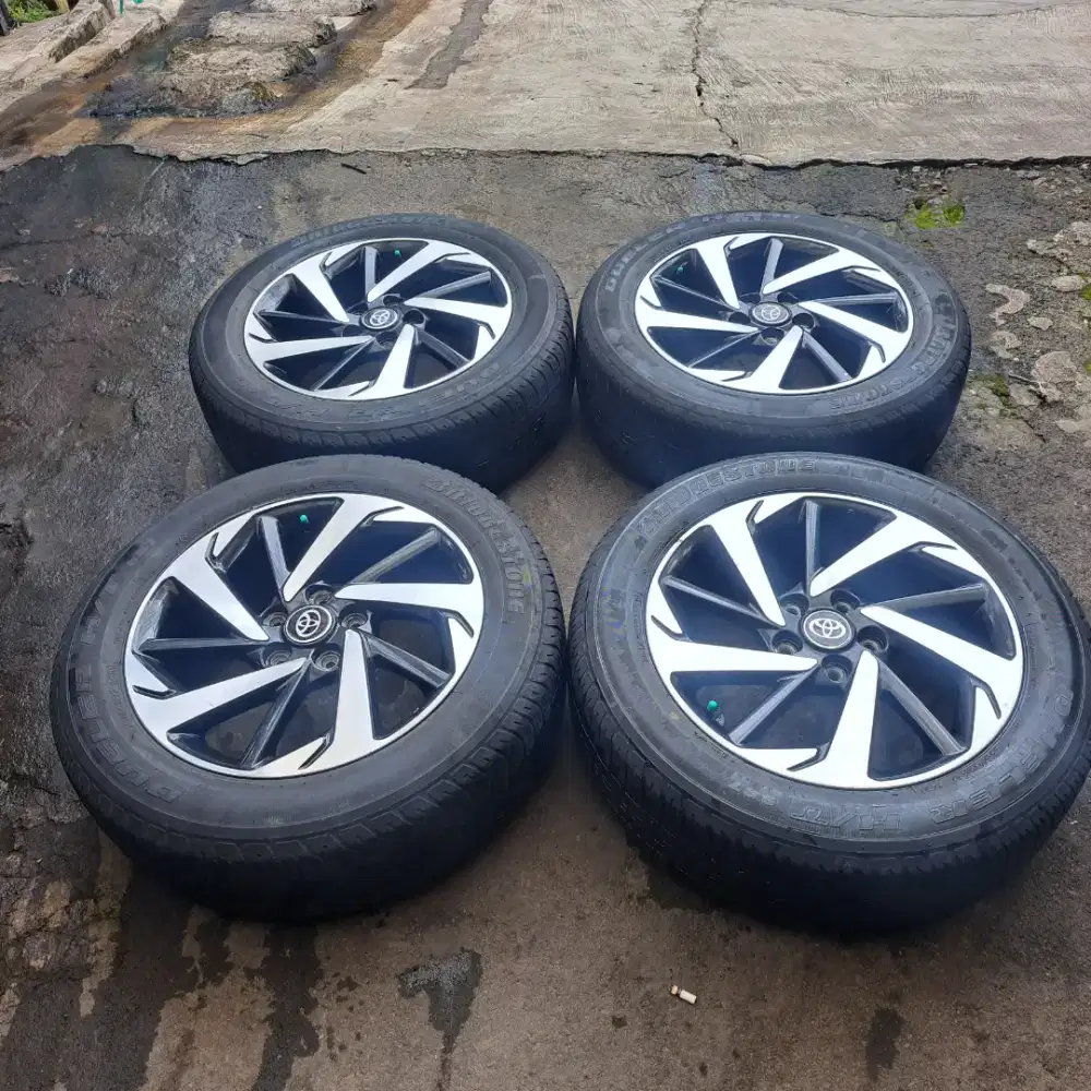 Velg mobil rush r17 cocok buat terios taruna