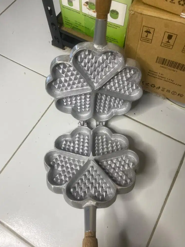 Cetakan WAFLE LOVE