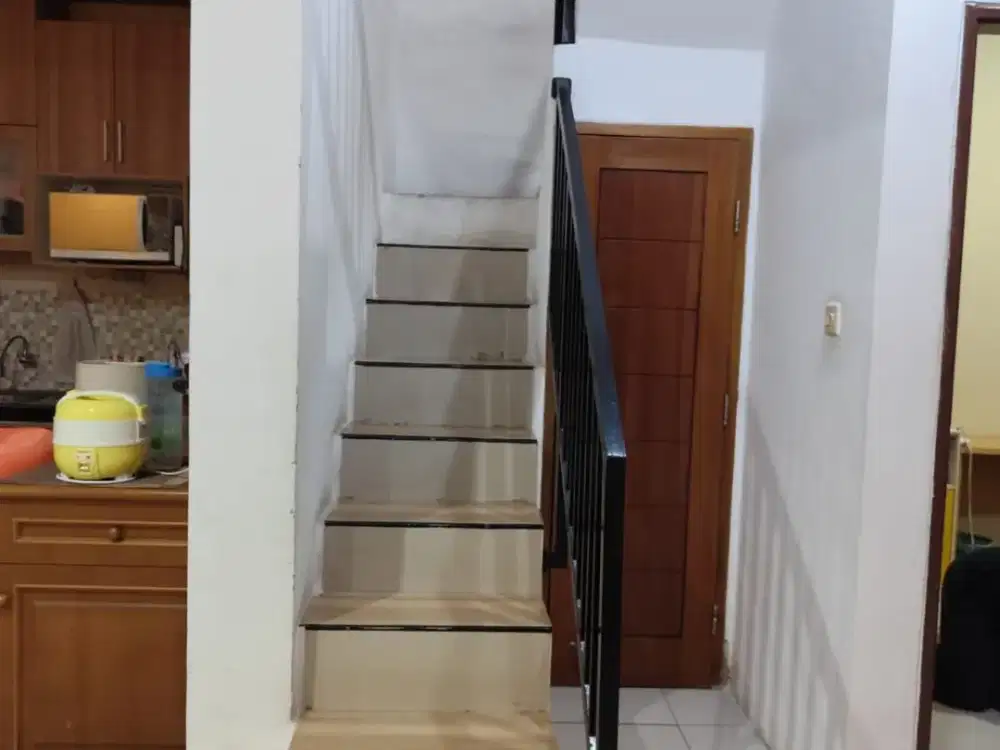 Dijual Rumah 2lt Siap Huni Lokasi Strategis di Taman Modern Cakung Jakarta