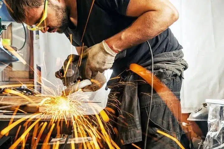 Di cari tukang yang bisa ngelas