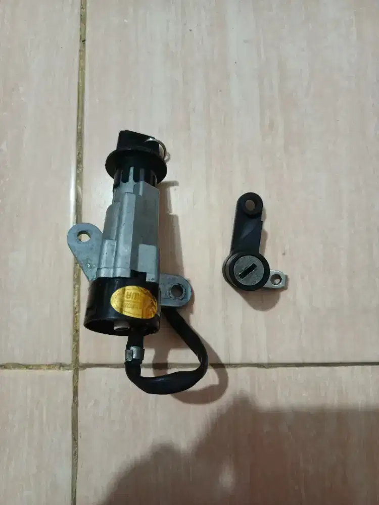 1 SET KUNCI KOTAK Mio Smile/Sporty dan MX Old, merk KAWA