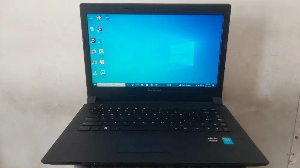 JUAL LAPTOP LENOVO B40-70 INTEL CORE i5-4210U VGA AMD RADEON HD 8500M