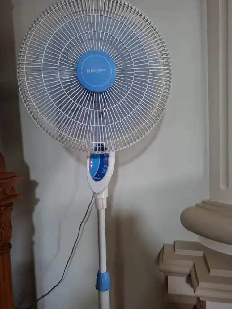 Kipas angin miyako plus remote