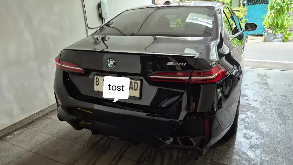 BMW 520i 2024 km 2000 an