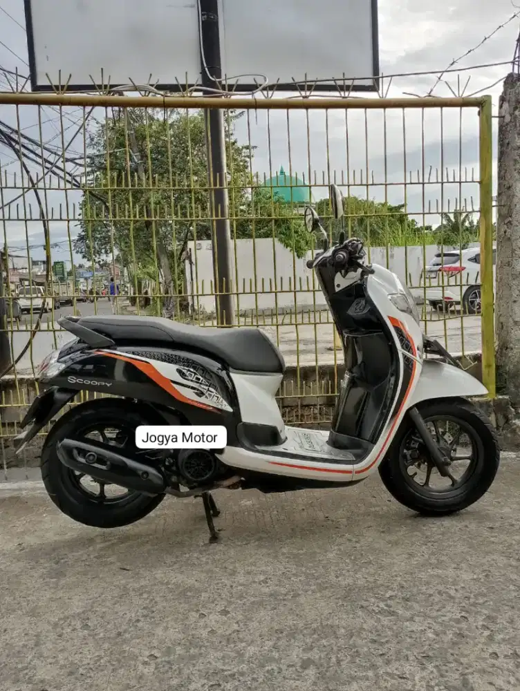 [R] SCOOPY SPORTY 2020