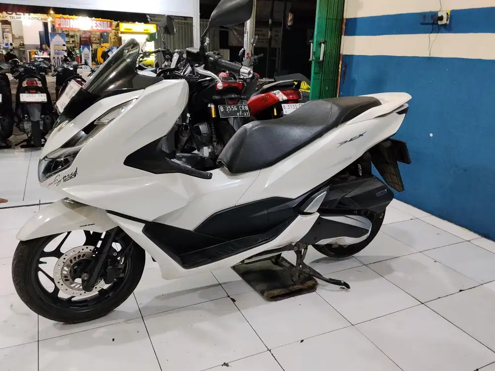 For sale Honda pcx 160cc 2022 siap pakai super mulus