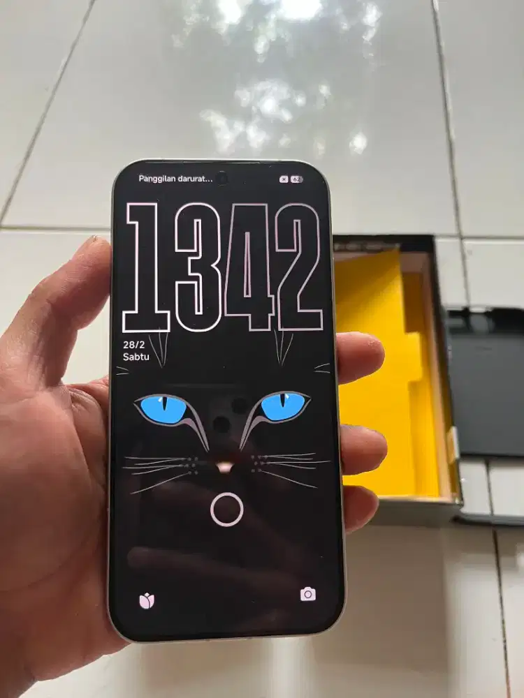 Poco f8 pro titanium silver