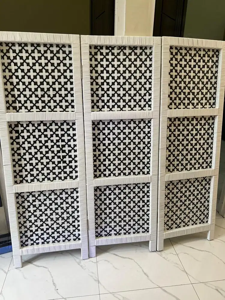 Sketsel Rotan 3 Pintu Like New – Murah Cepat Ambil