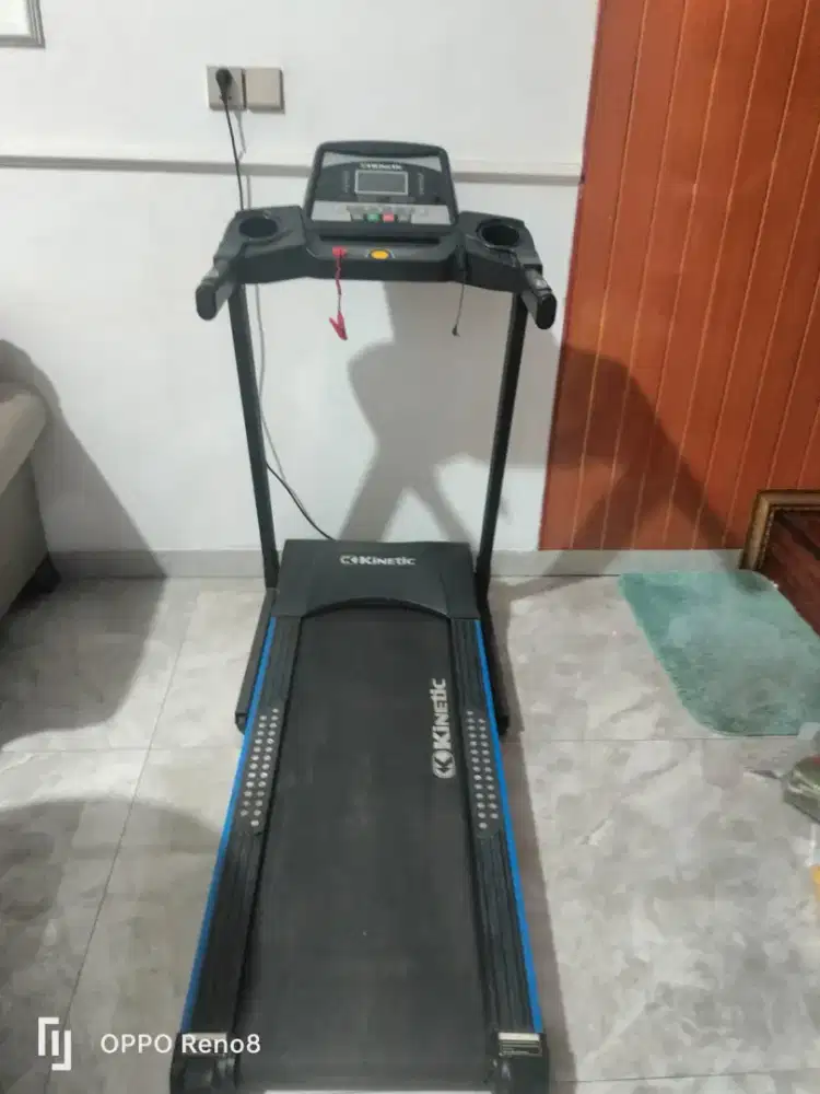 Treadmill motorized