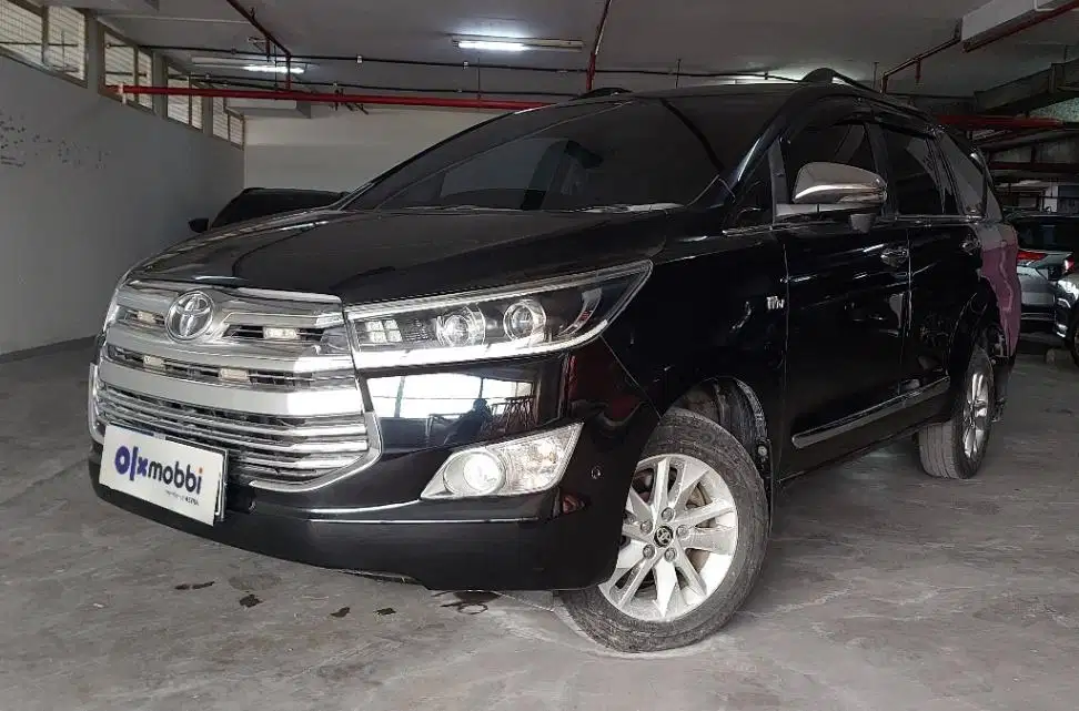 TDP 14JT, Toyota Kijang Innova 2.0 V Bensin-AT Hitam 2019