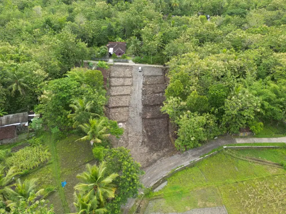 Dijual Lahan Strategis Sentolo, Ideal Bangun Kost/Usaha, Dekat 40 Pabrik Baru