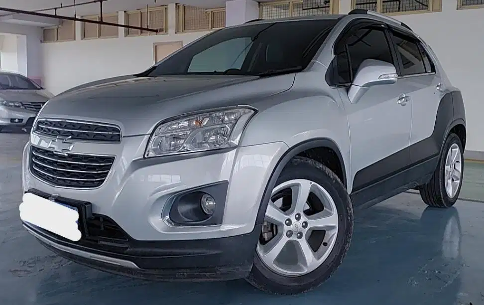 DP MURAH Chevrolet Trax 1.4 LTZ Bensin-AT 2016 Silver CTGWB