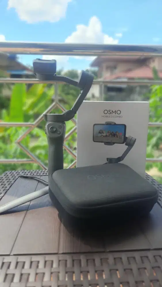 DJI OSMO MOBILE 3 COMBO GIMBAL STABILIZER