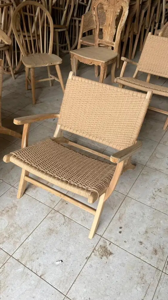 Kursi santai anyaman rotan-model minimalis natural