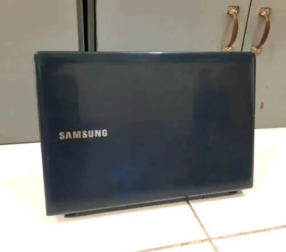 Laptop Samsung 270E