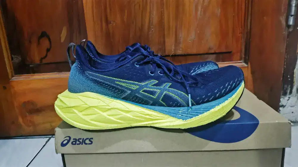 SEPATU RUNNING ASICS NOVABLAST 4 ORIGINAL