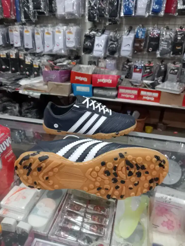 Sepatu futsal mini soccer kulit asli