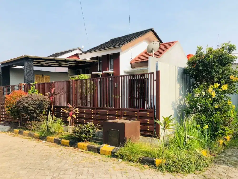 DIJUAL RUMAH POSISI HOOK DI DEPOK SHM SIAP HUNI AKSES MUDAH