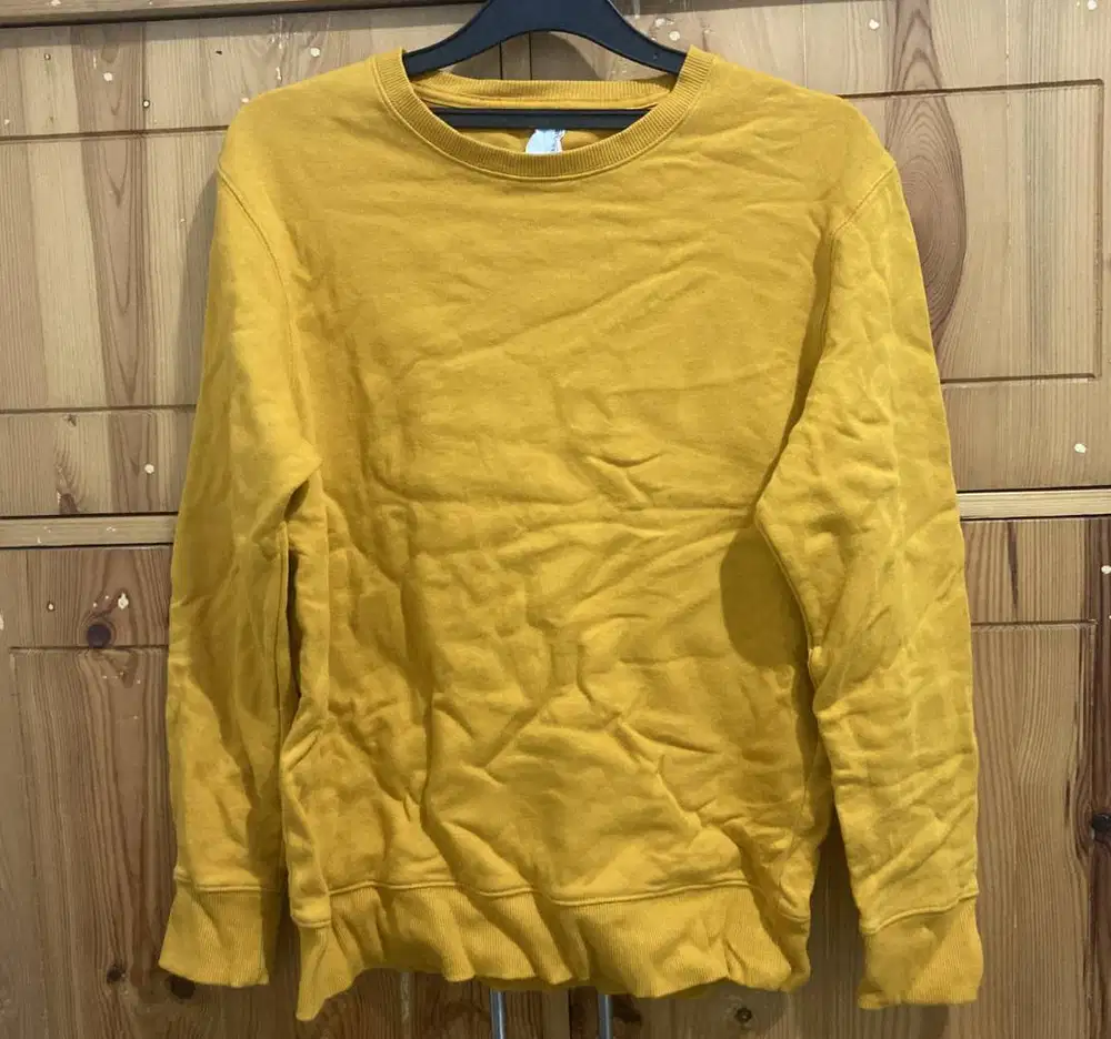 Sweater Human Greatness – M – Mustard – Basic Crewneck