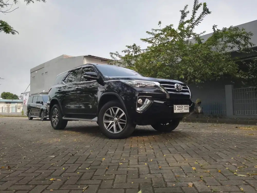 FORTUNER VRZ DIESEL MATIC 2017 2.4 VRZ AT AUTOMATIC