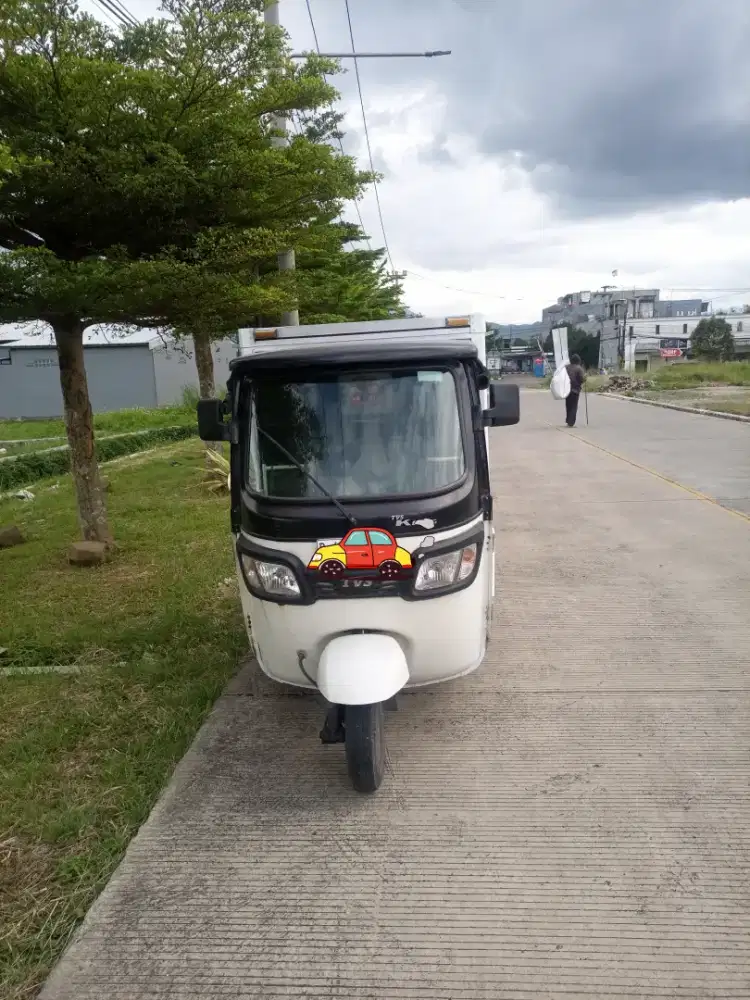 motor tvs king roda tiga box  bajaj