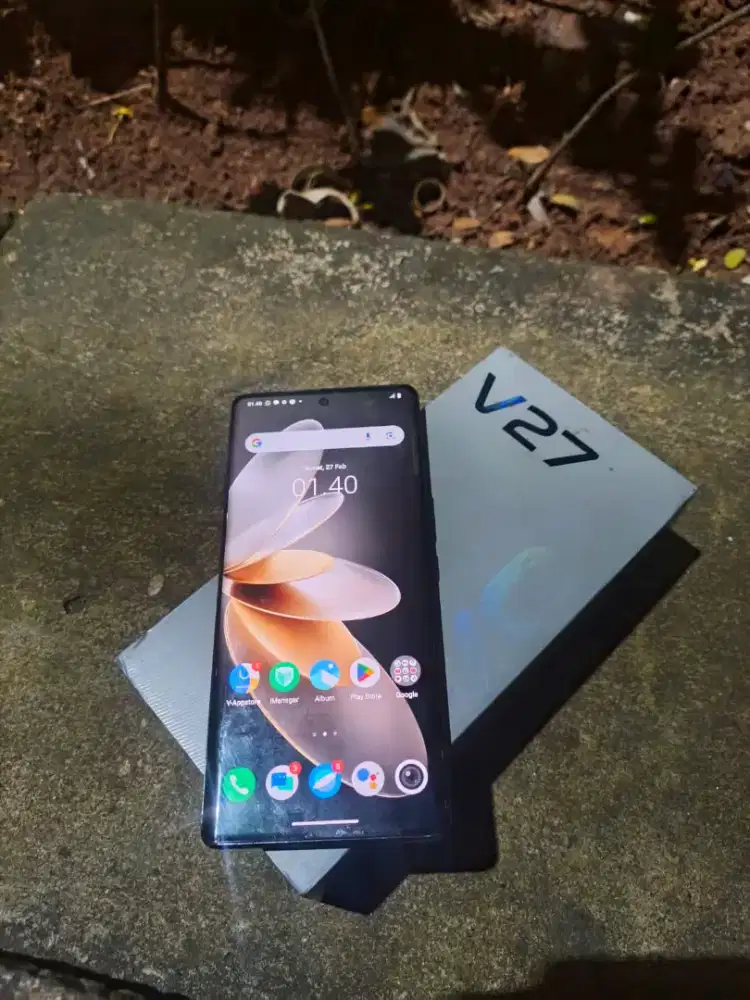 Vivo v27 5g ram 8/256 fullset