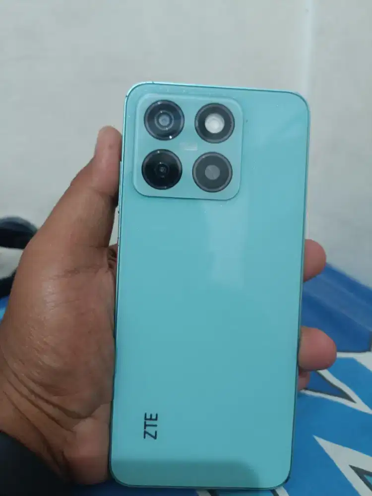 ZTE A55 ram4/128GB