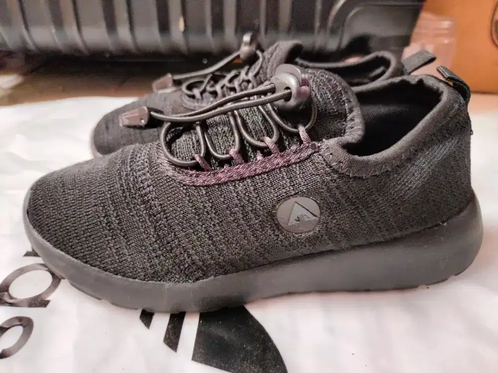 Sepatu anak Airwalk
