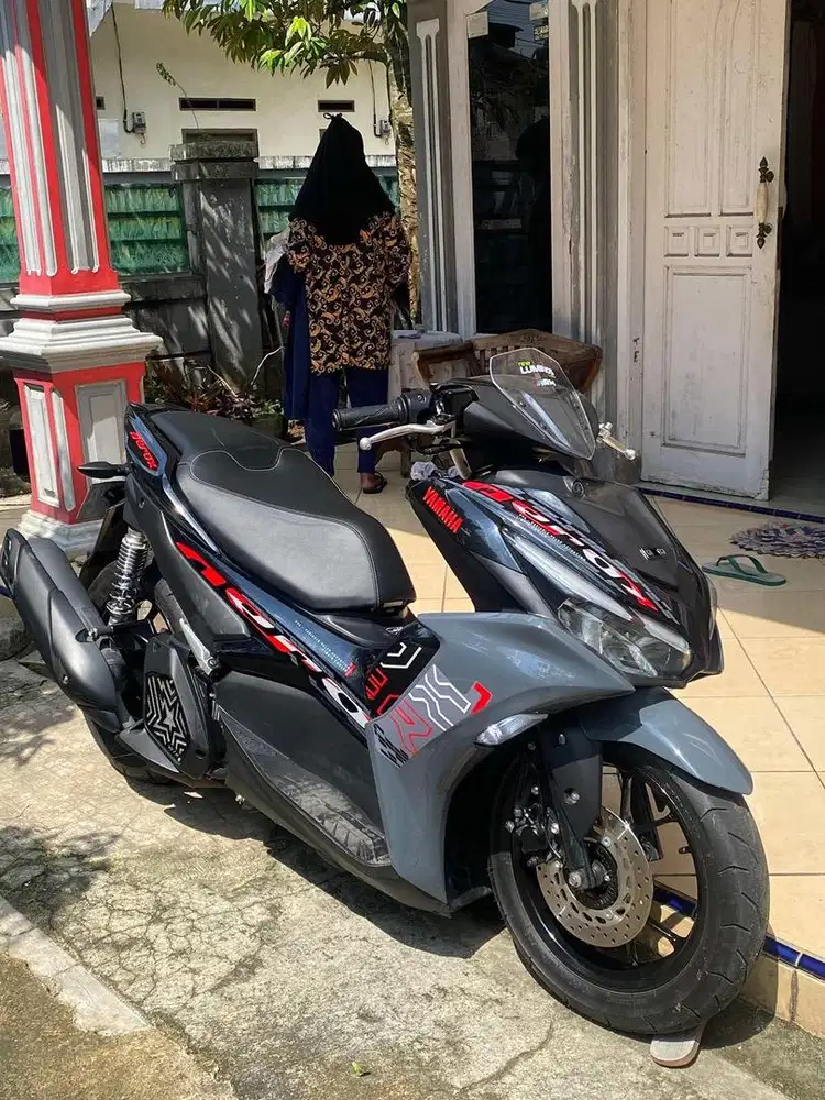 Yamaha Aerox 2024 Grey Low KM