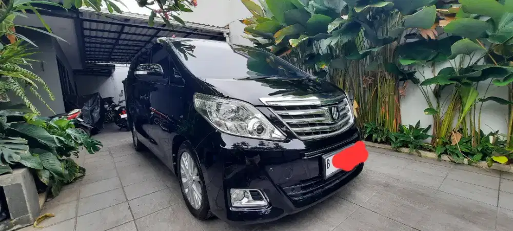 Toyota Alphard G 2012