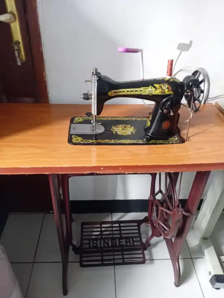 Mesin jahit singer include dinamo