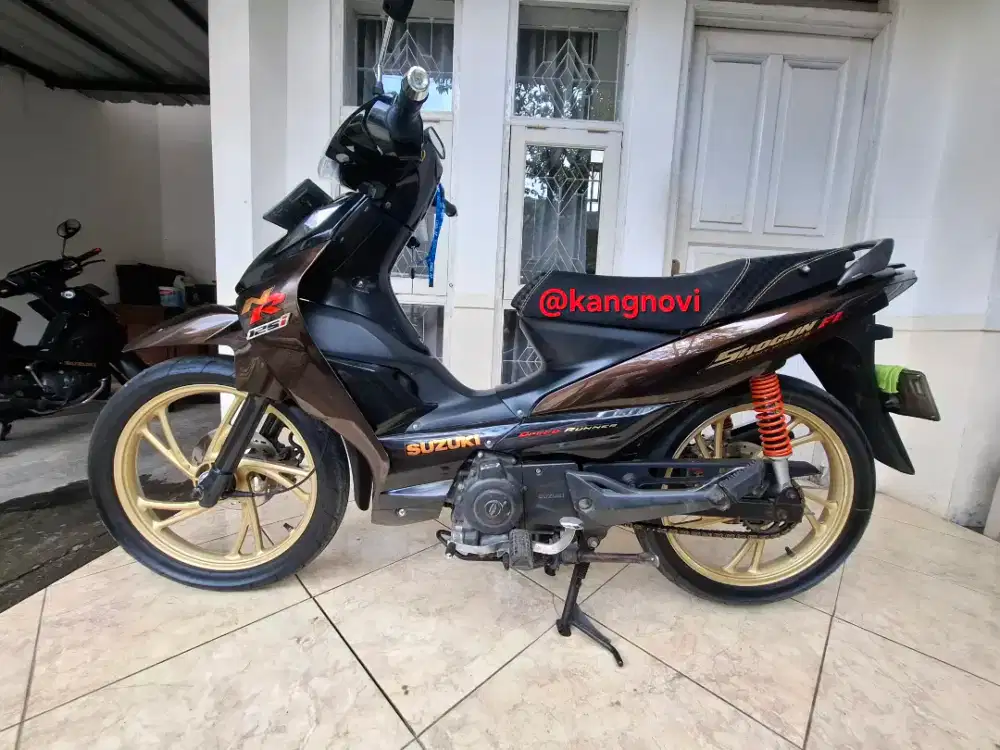 DIJUAL SUZUKI SHOGUN 125 FL NIGHT RIDER II