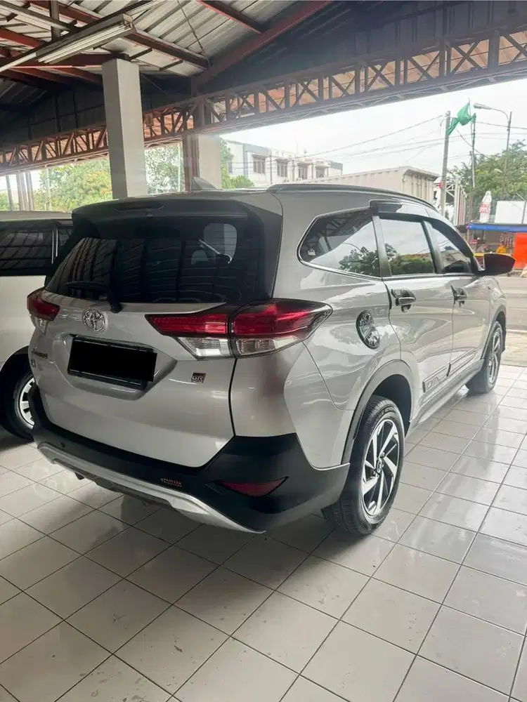 (KM 47rb) Toyota Rush GR Sport 2021 A/T