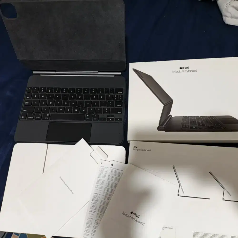 Apple Magic Keyboard for iPad Pro 11 inch gen 1 2 3 4 like new fulset