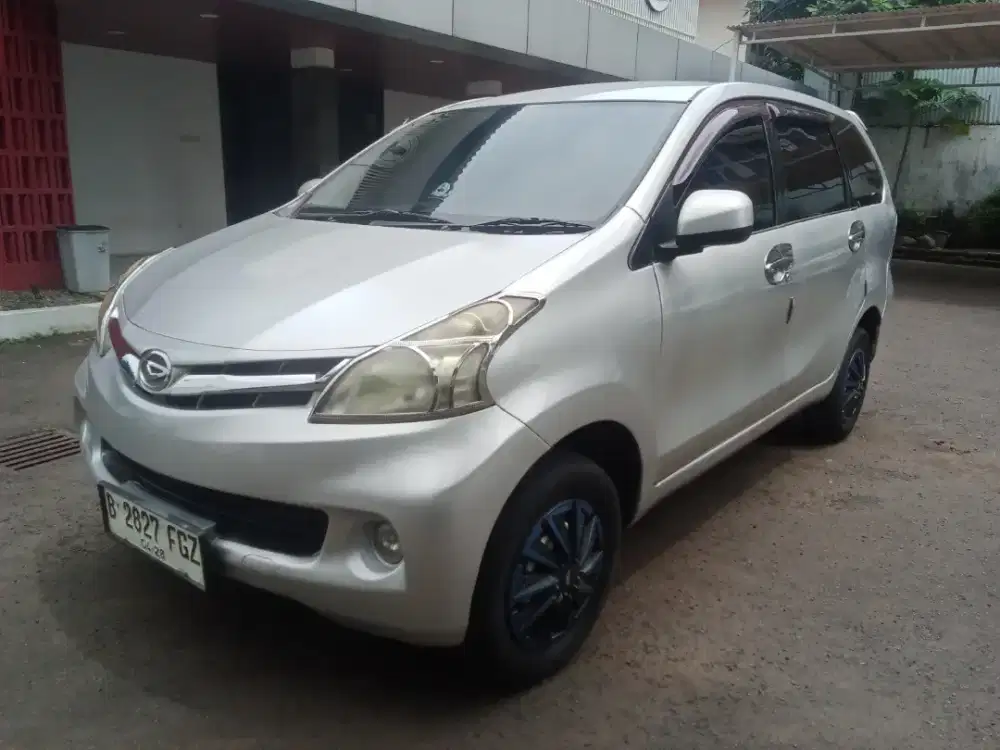 Daihatsu New Xenia R 1.3 Th.2012