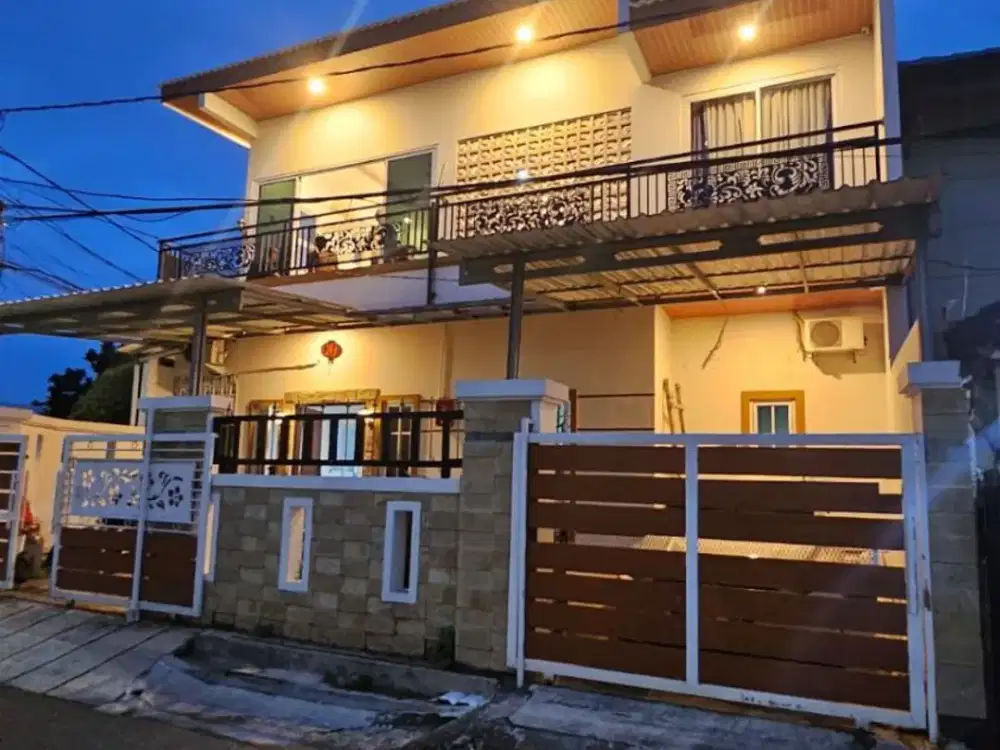 Rumah Bagus Di Duri Kosambi Jakarta Barat  2 Lantai SHM Posisi Hoek