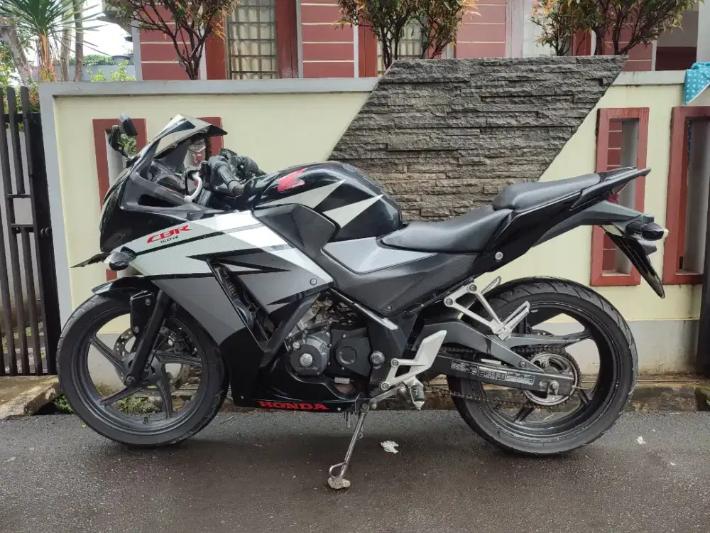JUAL CBR K45 TAHUN 2015 MURAH