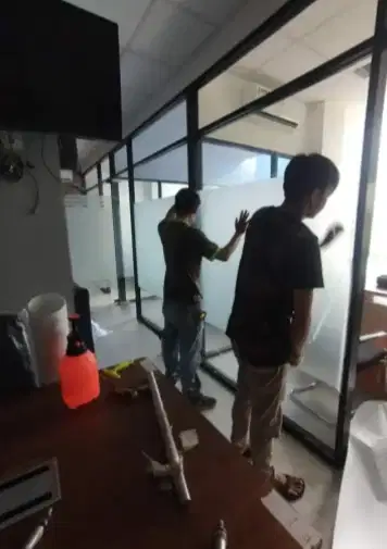 Toko khusus pasang kaca film rumah & Gedung harga ekonomis