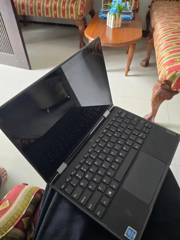[MURAH] Lenovo 300e 2nd Gen- RAM 4GB/128GB-Mesin Sehat, Minus LCD Saja